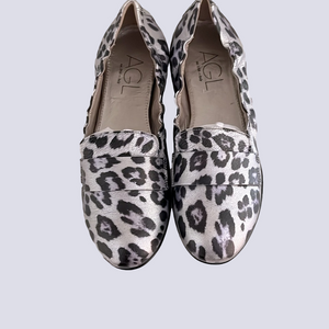 New. AGL Ballet Myleo Lilla Loafer In Leopard Print/ Silver Size 36, US 6